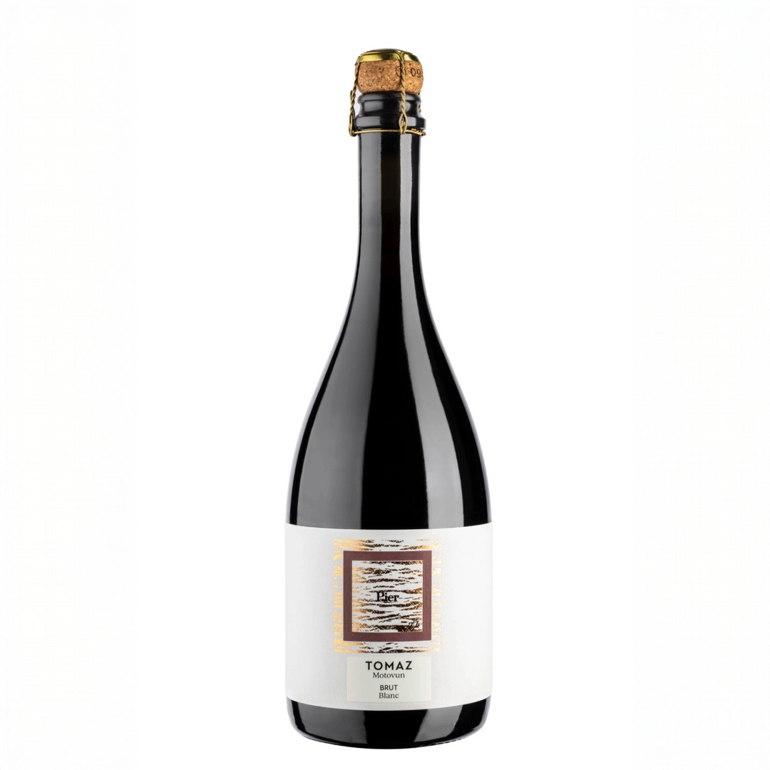 Eine Flasche Brut Blanc Pier von Tomaz 750 ml - Hochwertiger Schaumwein aus Motovun, Istrien, Kroatien